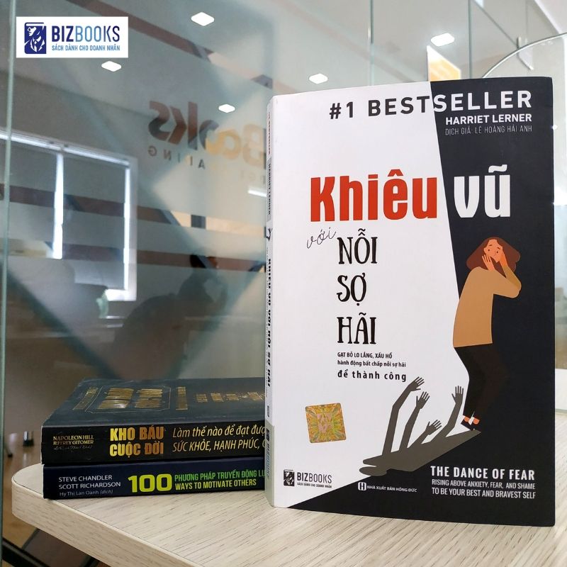 Khiêu Vũ Với Nỗi Sợ Hãi (tặng kèm bookmark PS)