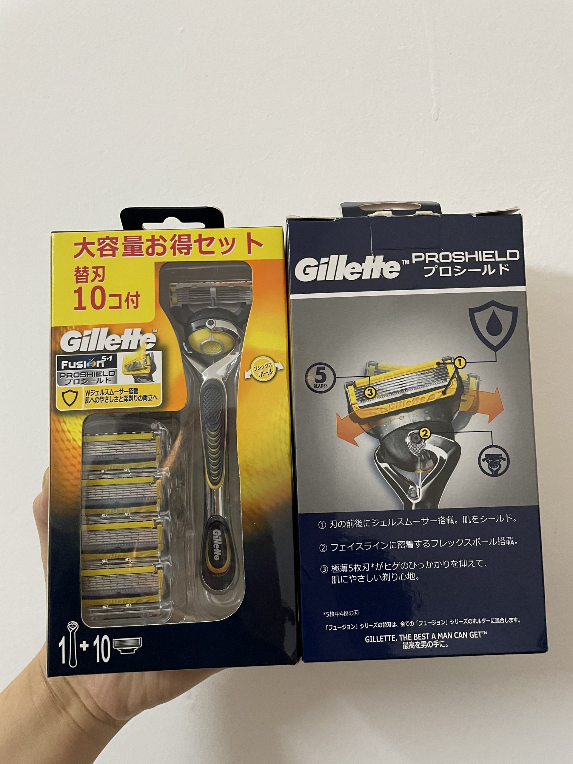 Sét Cán Kèm 10 Lưỡi Dao Cạo Râu Gillette Fusion 5+1 Nhật Bản