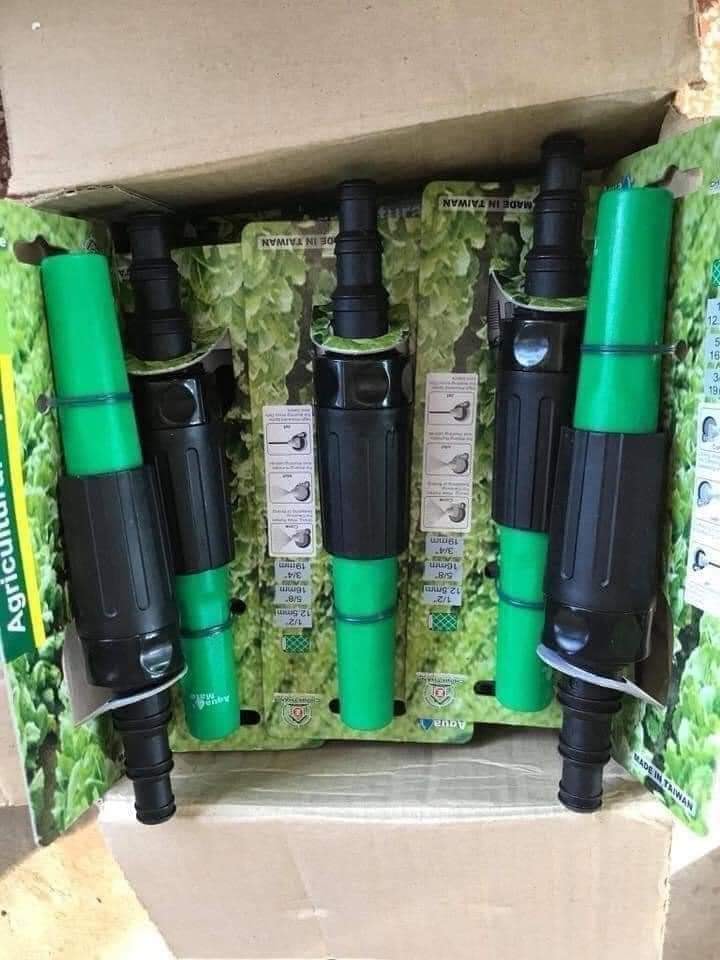 Đầu Vòi Tưới Cây Tăng Áp Đa Năng nối trực tiếp ống dây hoặc máy bơm vừa các đầu vòi