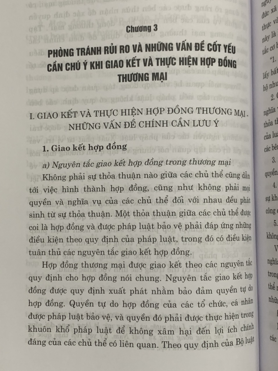 Pháp luật về hợp đồng trong thương mại và đầu tư