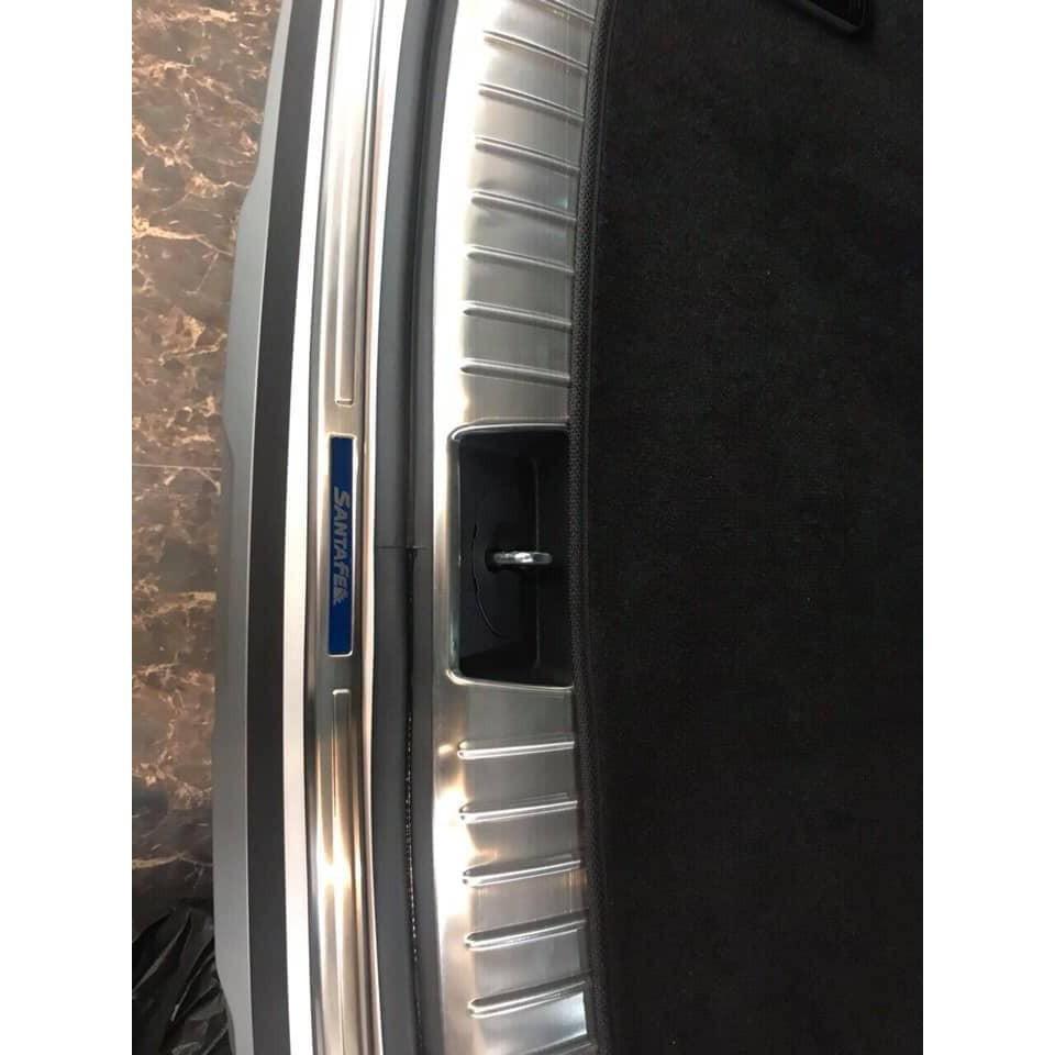 CHỐNG TRẦY CỐP TRONG SANTAFE 2019