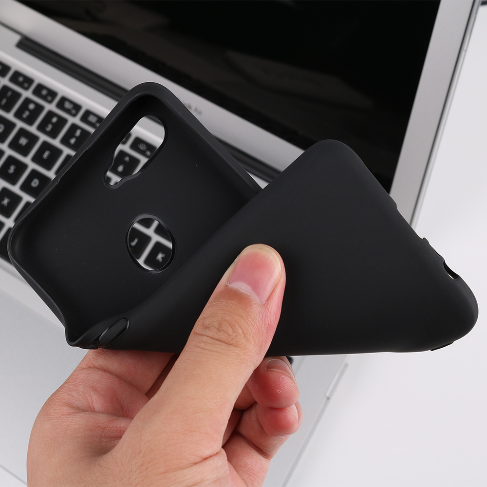 Ốp lưng cho OPPO A12 chất liệu silicon dẻo màu đen chống sốc
