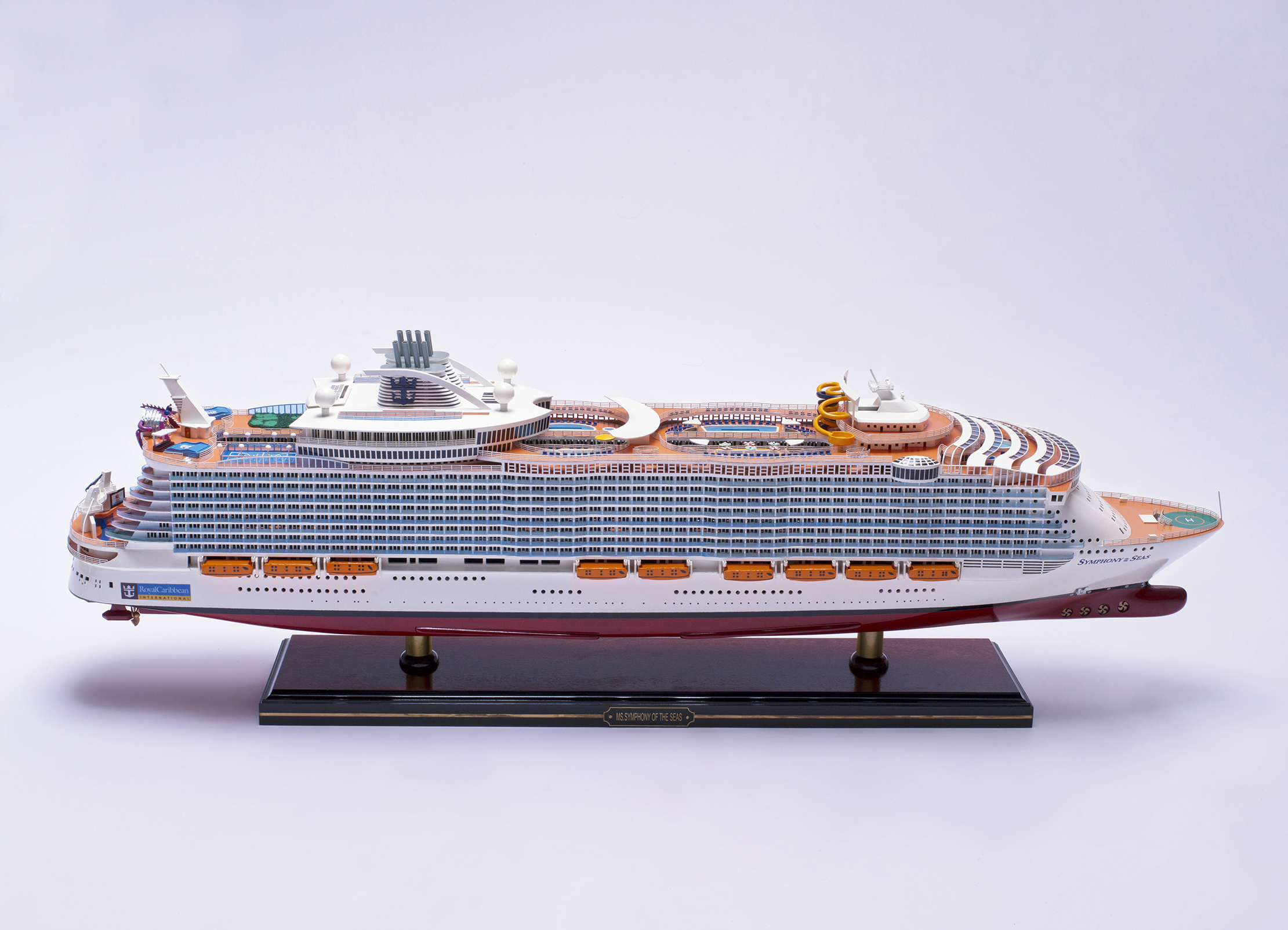 Mô Hình Trang Trí Siêu Du Thuyền Symphony Of The Seas 90CM