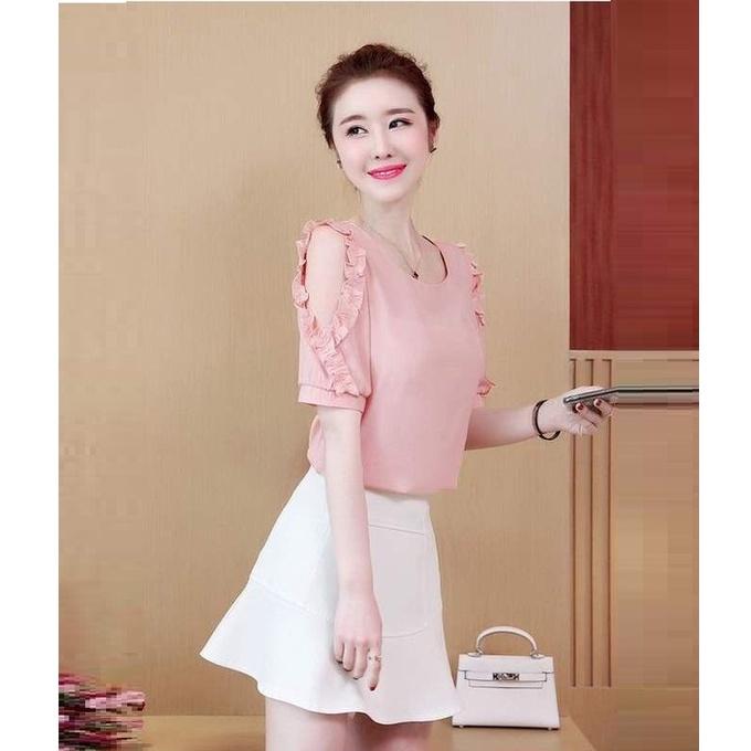 Áo Kiểu Công Sở Tay Bèo Khoét Vai Điệu Đà BY6381