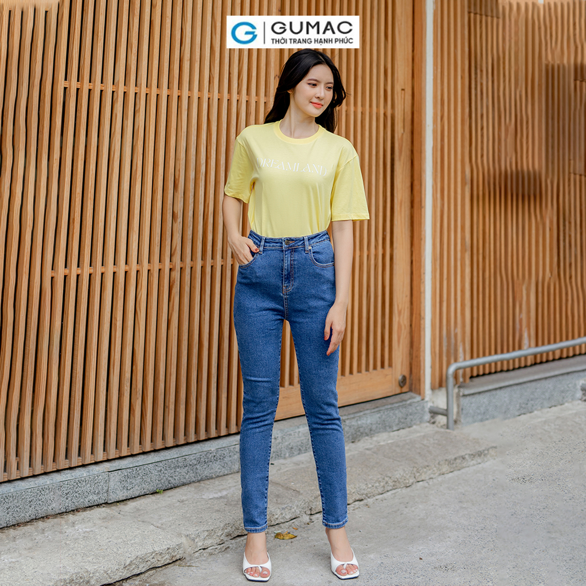 Áo thun nữ cổ tròn tay ngắn in chữ nổi trẻ trung năng động thời trang GUMAC ATD06070