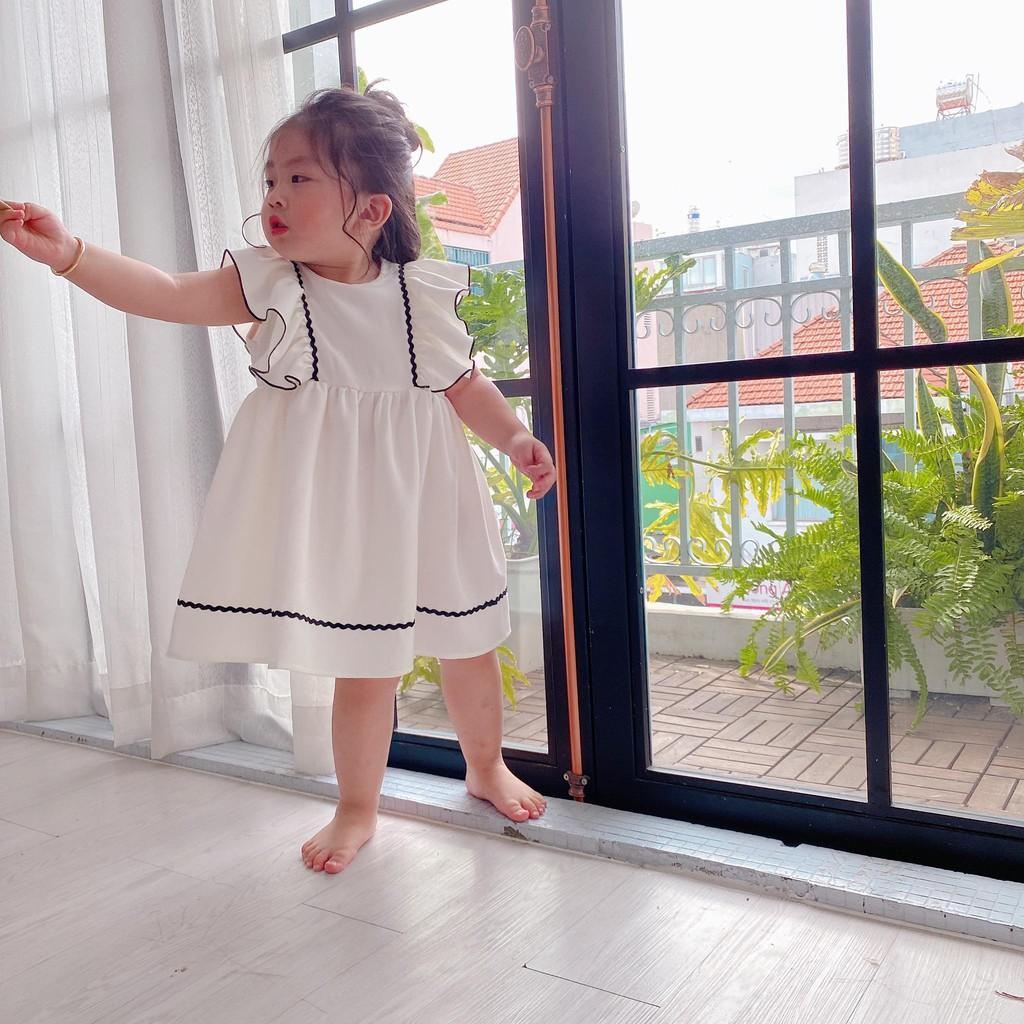 ĐẦM TRẮNG CÁNH TIẾN.