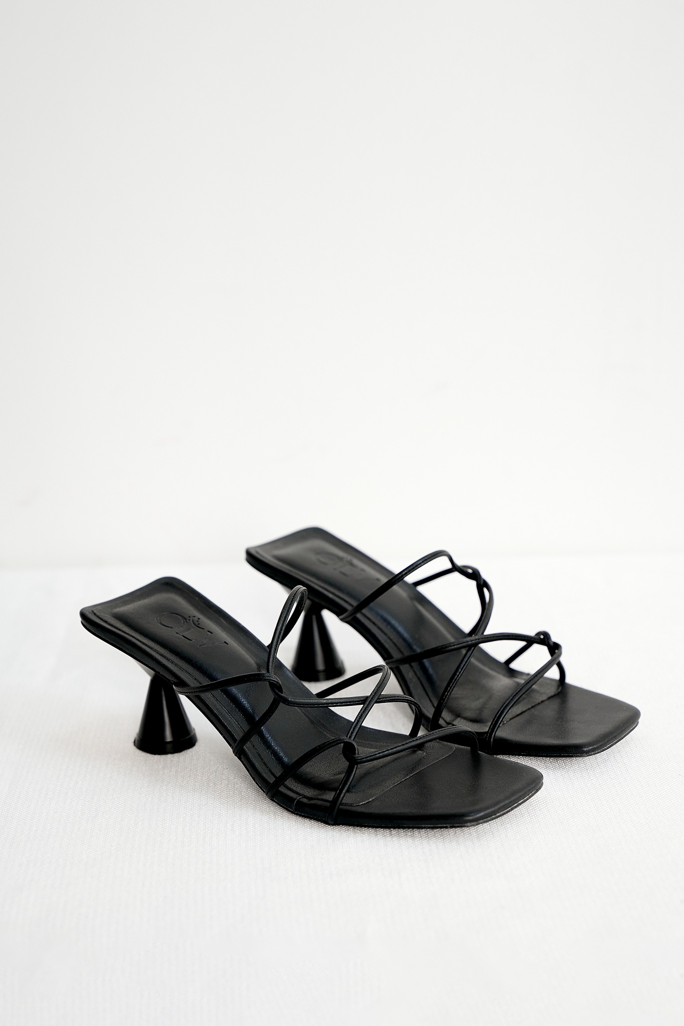 OLV - Giày Inky Twisted Strap Heels