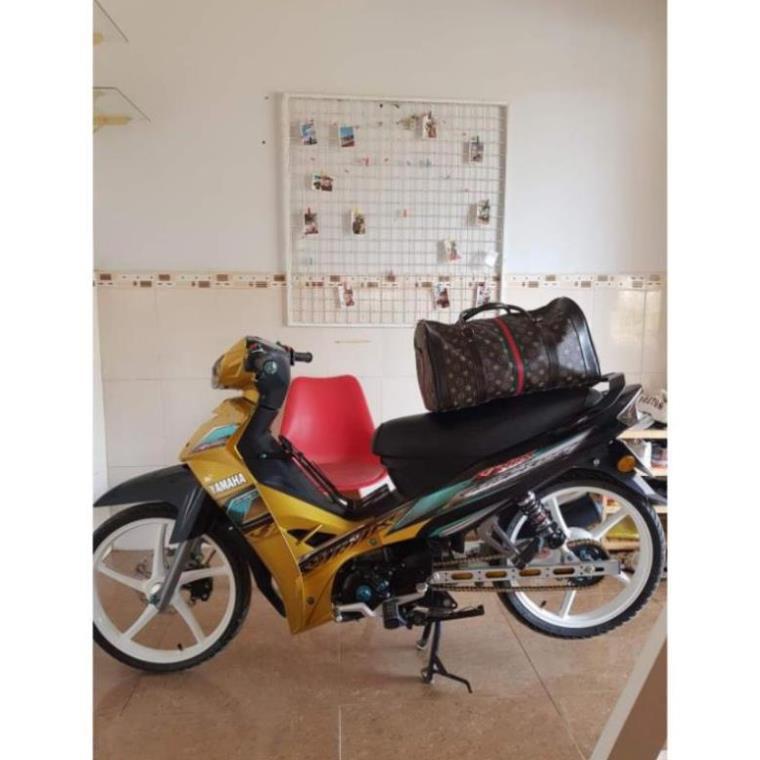 Tem xe sirius vang đen