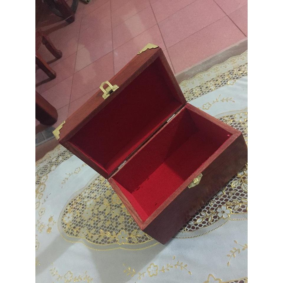 Hộp đựng trang sức- mỹ phẩm bằng gỗ hương