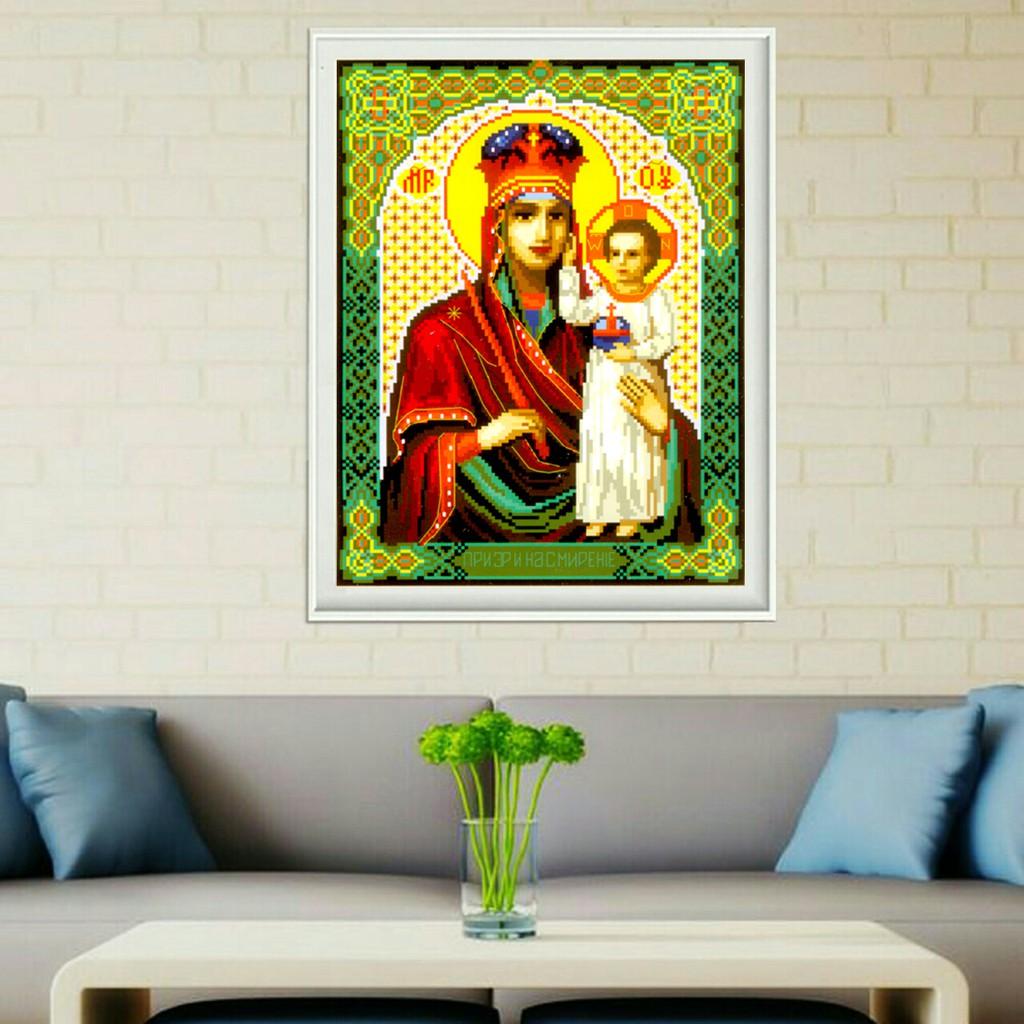 Tranh thêu chữ thập Mẹ bồng Chúa A696 - tự thêu