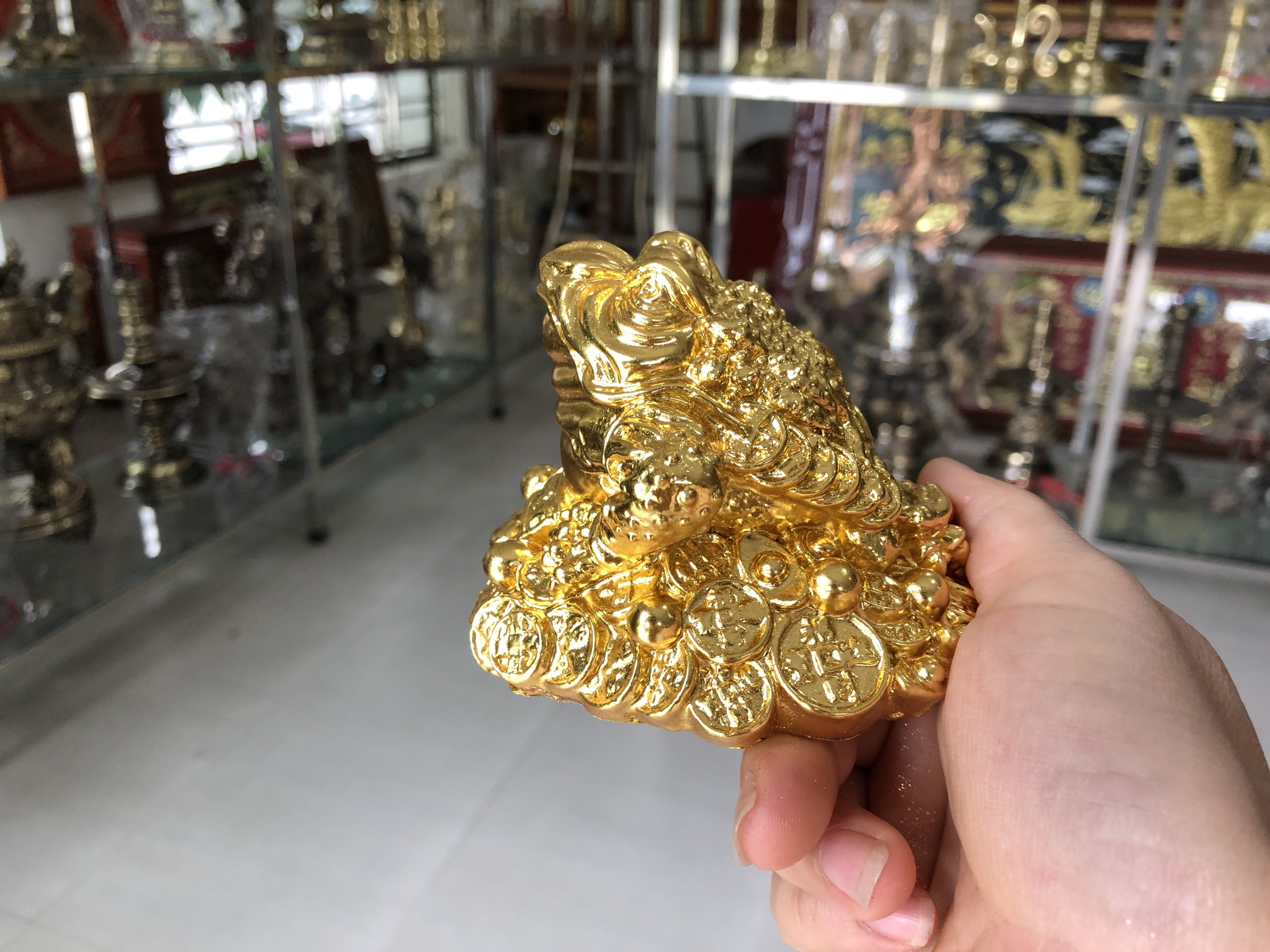 Cóc thiềm thừ ba chân Đồng Thau DÁT VÀNG, cóc ngậm tiền đồng dát vàng