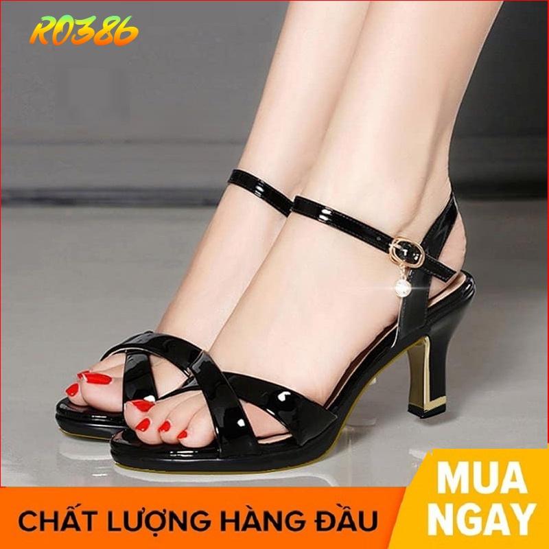 Giày sandal nữ cao gót 7 phân hàng hiệu rosata hai màu đen xám ro386