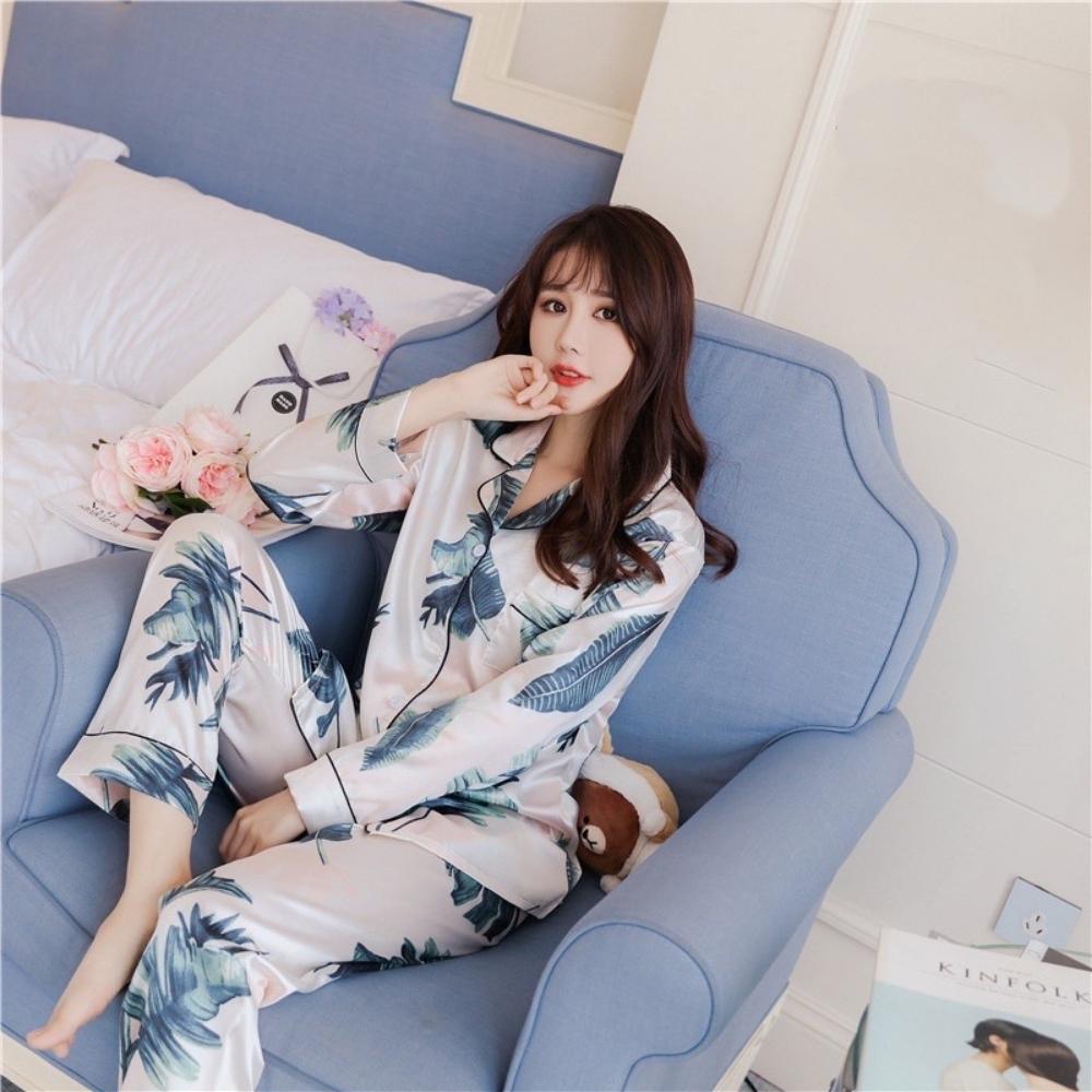 Đồ bộ pyjama nữ, đồ mặc nhà VILADY - B115 kiểu tay dài quần dài họa tiết lá xanh, chất liệu lụa Pháp ( lụa latin) siêu mát