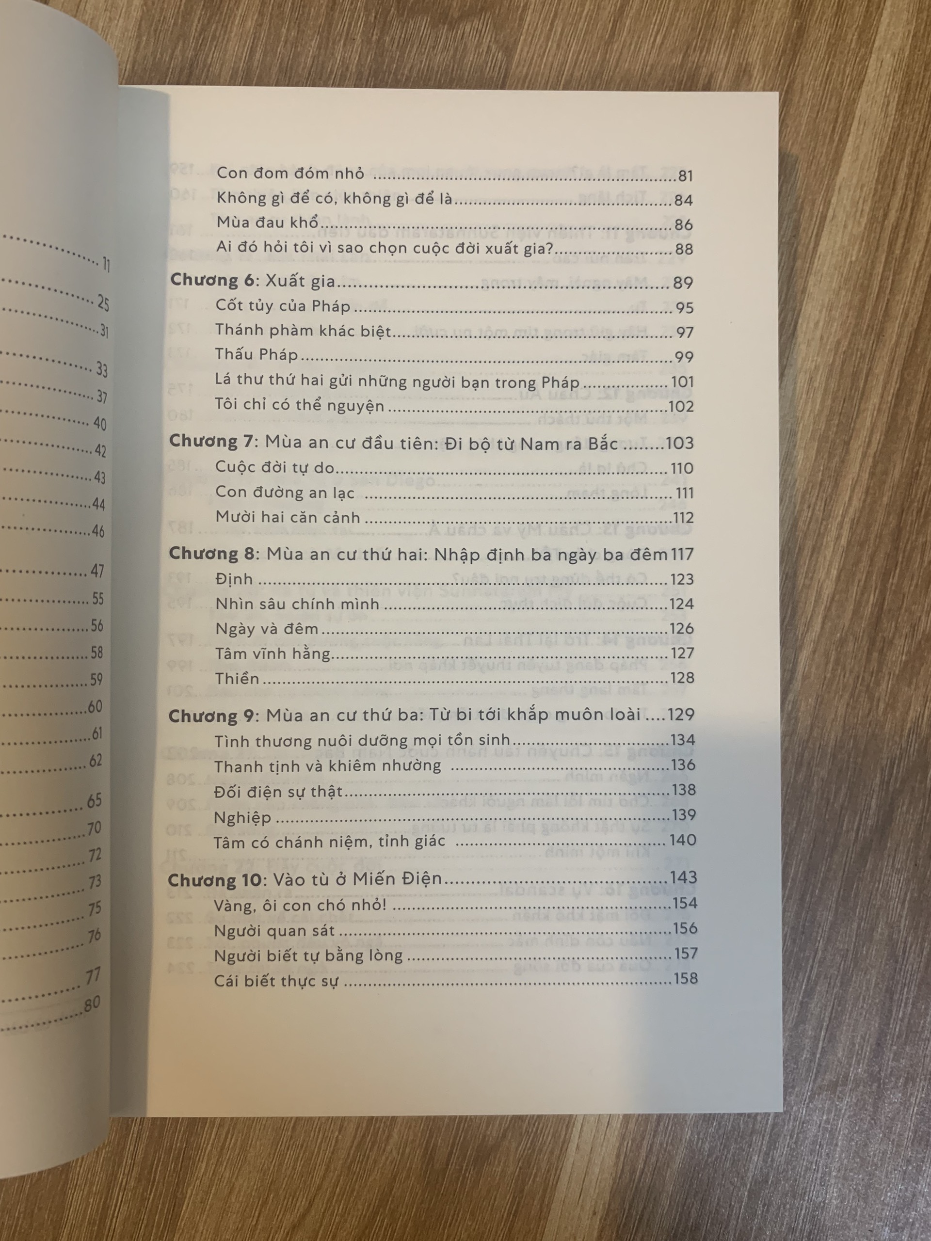 Sách - Trái Tim Không
