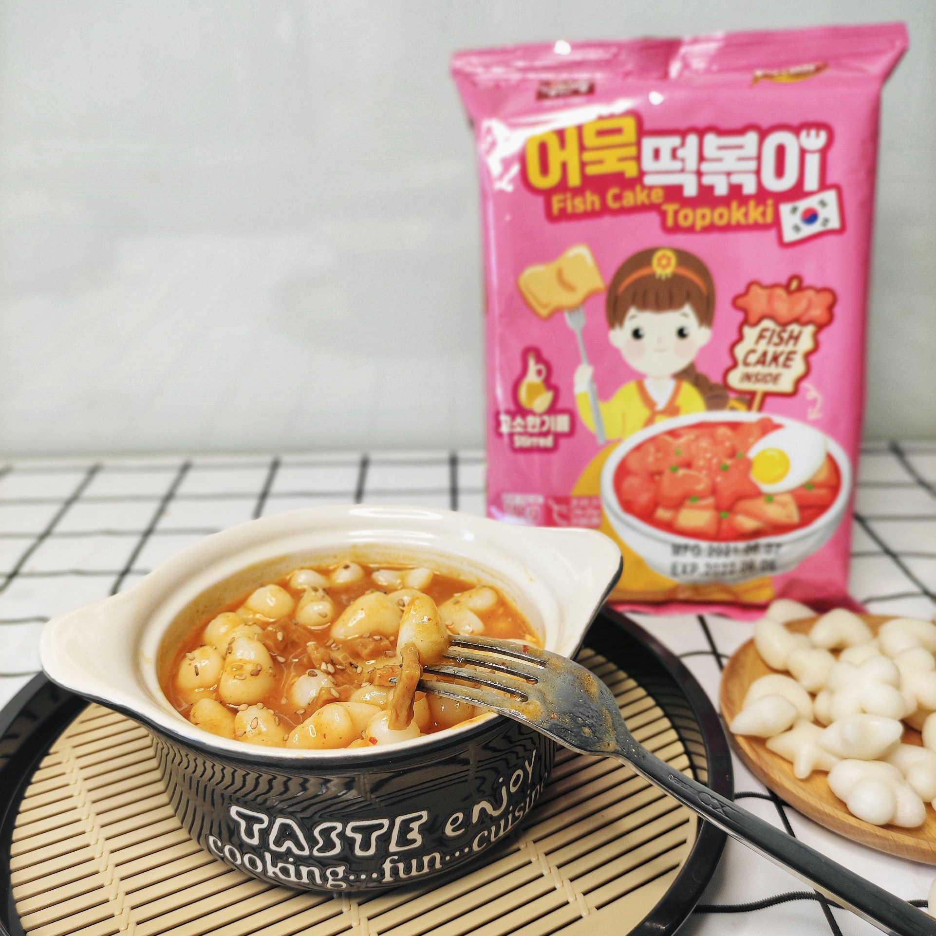 Bánh Gạo Topokki Hàn Quốc Chả Cá - Hình Hoa Sao Tim - Vị Dầu Mè
