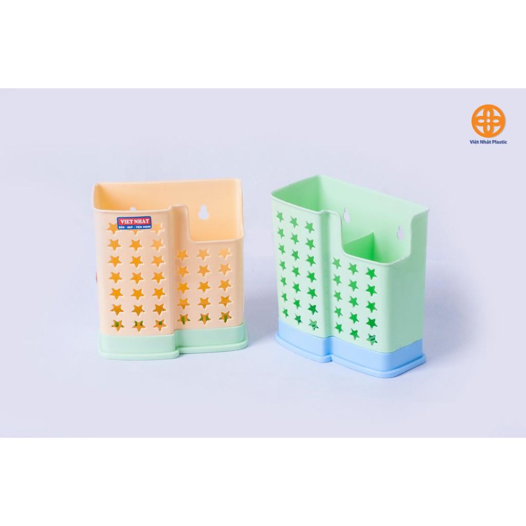 ỐNG CẮM ĐŨA NHỰA 3 NGĂN