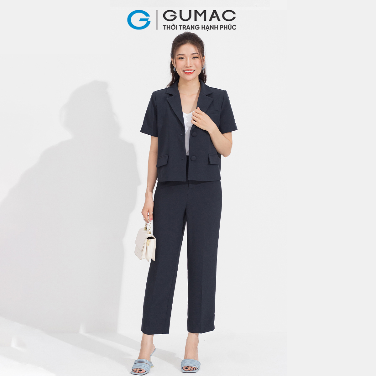 Áo Blazer tay ngắn GUMAC AD05070