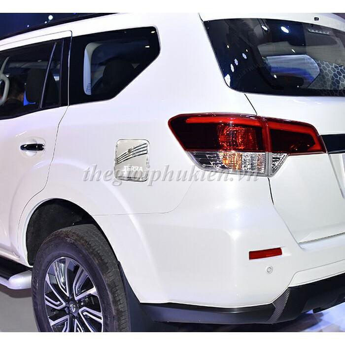 Ốp nắp bình xăng Nissan Terra mạ Crom