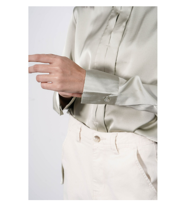 Áo kiểu xẻ sườn. LOOSE form - Routine 10S21SHLW002