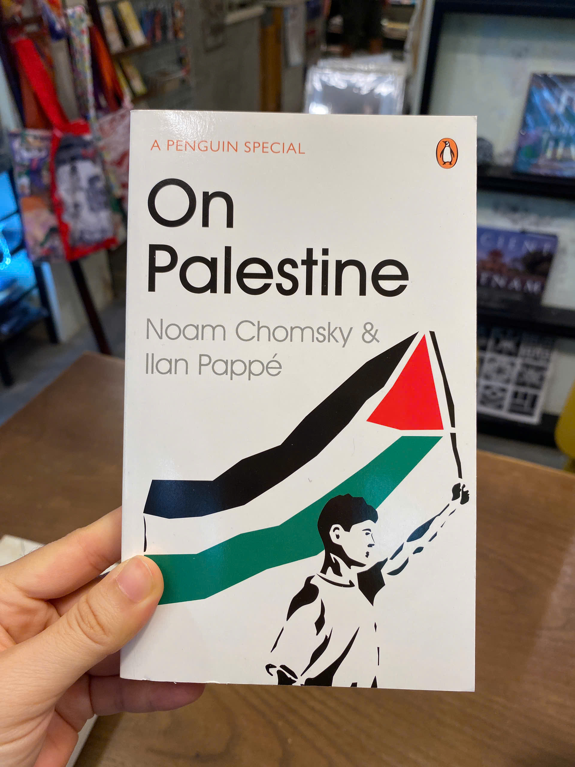 Sách - On Palestine by Noam Chomsky | History Nonfiction / Pocket Size / Ngoại văn Nhập khẩu