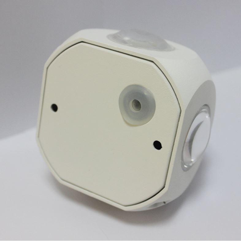 Đèn tường LED HENXI phong cách hiện đại, độc đáo.