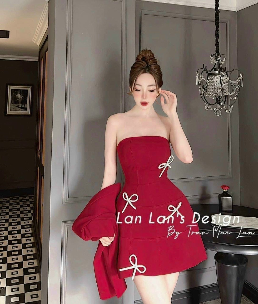 SÉT VÁY KÈM ÁO KHOÁC KHỈ CÓ PHỤ KIỆN QUÁ ĐẸP! MÀU Y HÌNH