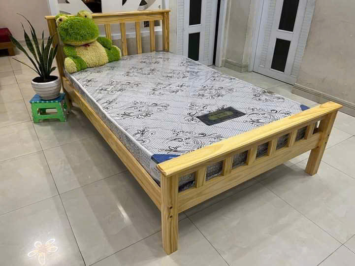 Giường ngủ trẻ em gỗ thông Juno Sofa KT 1m2 x 2m