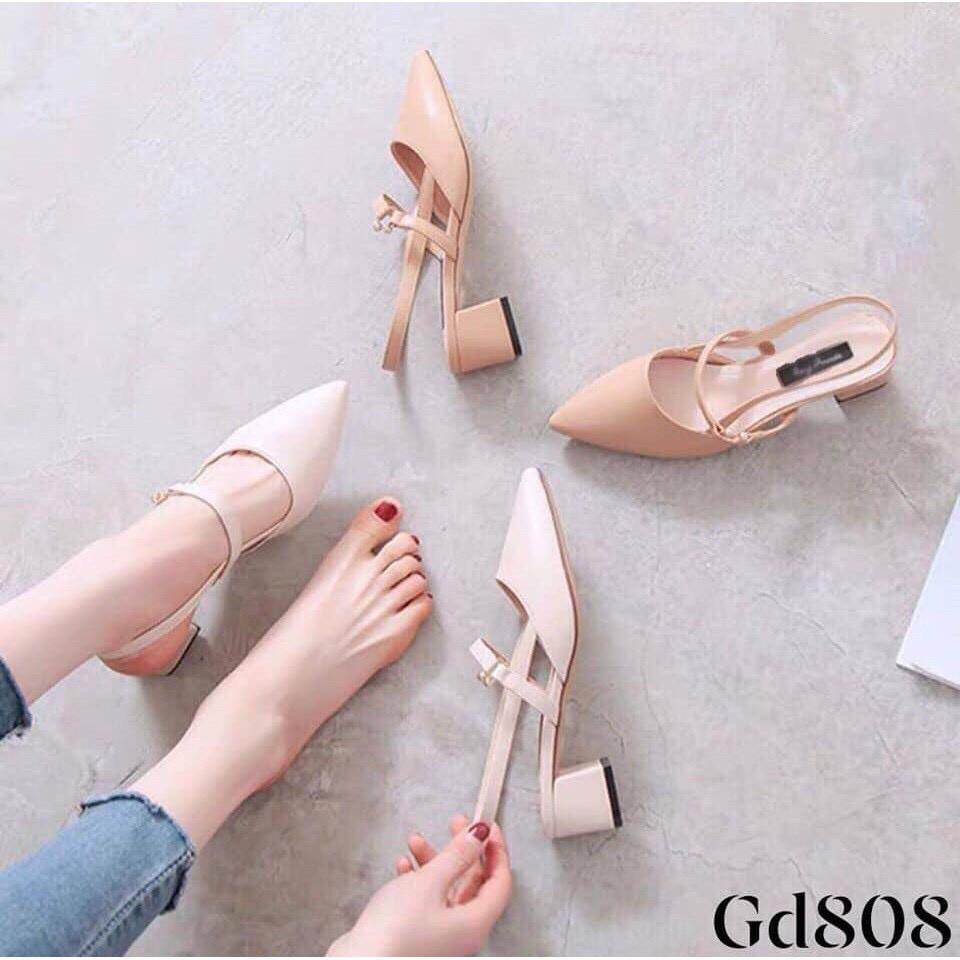 Giày sandal bít mũi phong cách tiểu thư