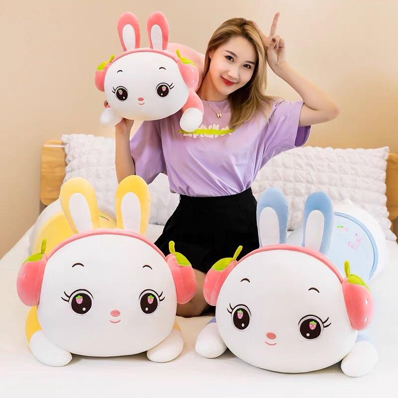 Thỏ bông đeo phone dâu siêu đáng yêu