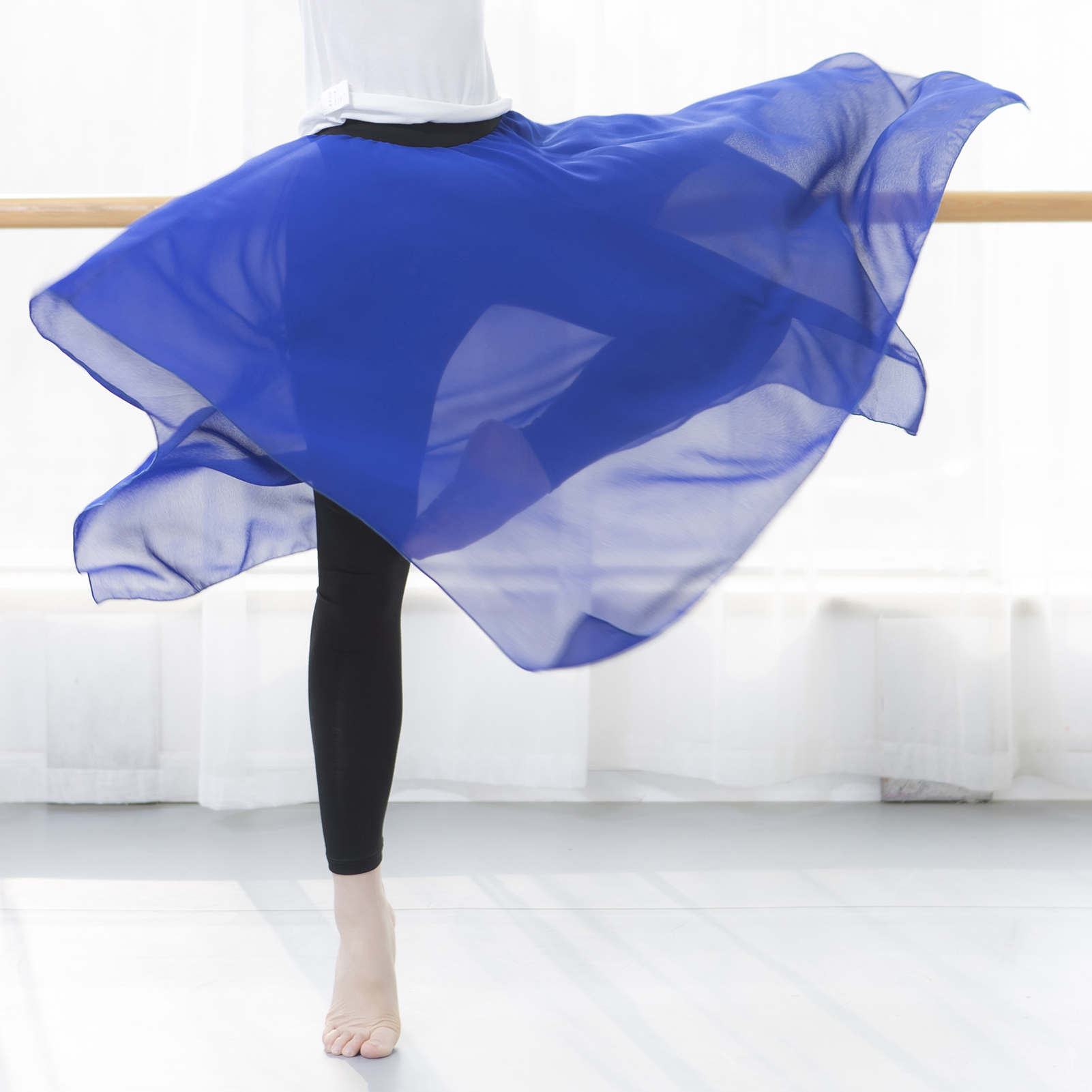 Quần váy 2 trong 1 thoáng khí mềm mại giữ ẩm dùng nó để khiêu vũ, yoga hoặc biểu diễn.