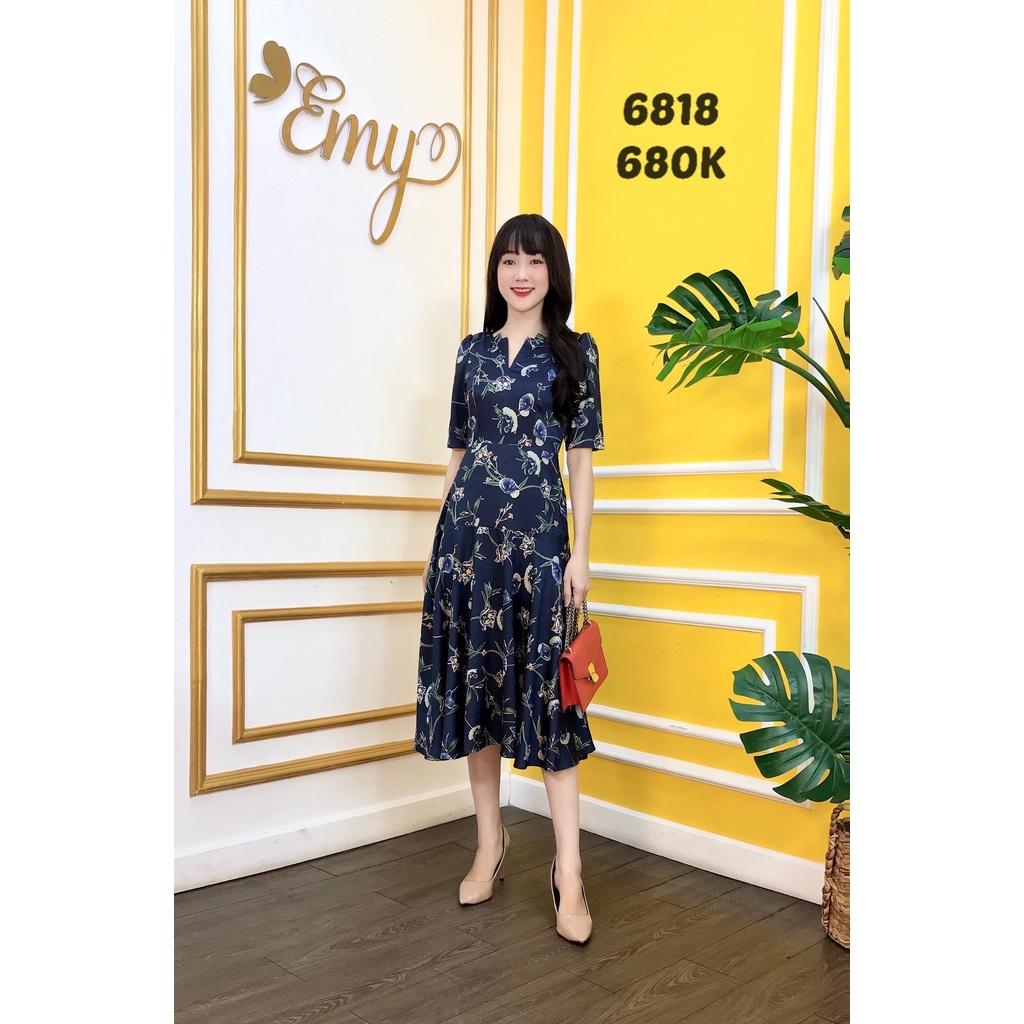 Đầm EMY EM6818 Xoè Cổ Cách Điệu