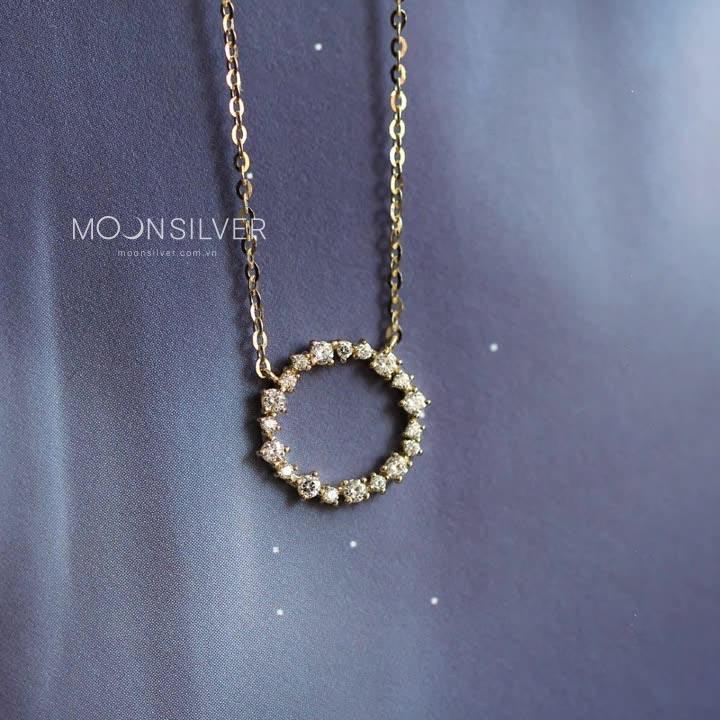 Dây chuyền bạc nữ mạ vàng 14k, vòng cổ phủ vàng mặt tròn đính đá huyền thoại biển xanh