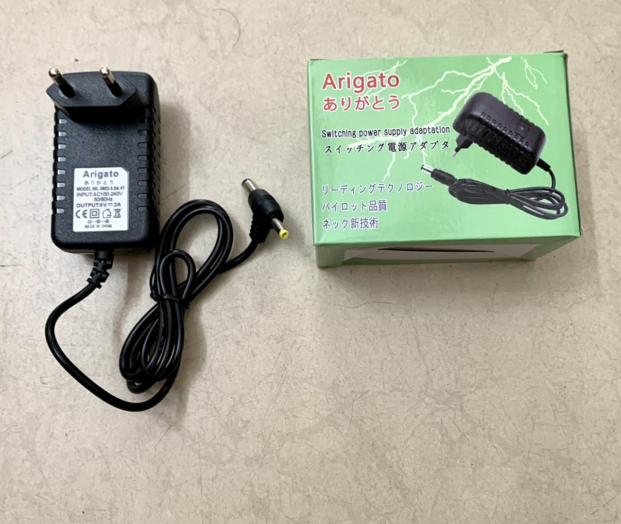 Adapter 9V-2A 2 đầu