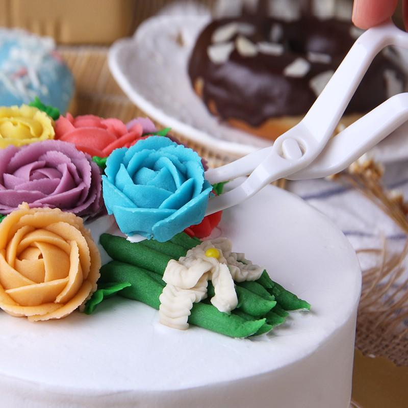 Kéo nhựa bắt bông