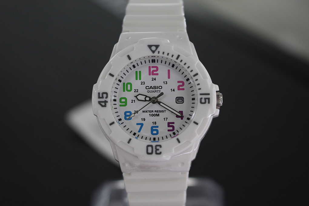 Đồng Hồ Nữ Dây Nhựa Casio LRW-200H-7BVDF - Trắng