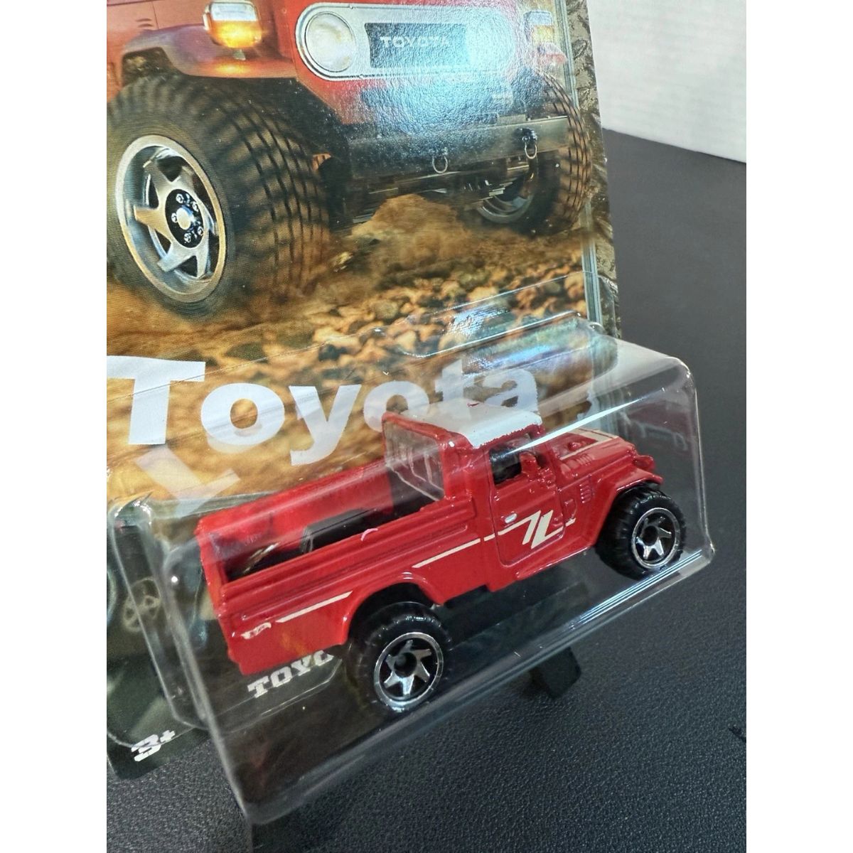 Đồ Chơi Siêu Xe Thể Thao Toyota Land Cruiser HOT WHEELS JCB73/GDG44