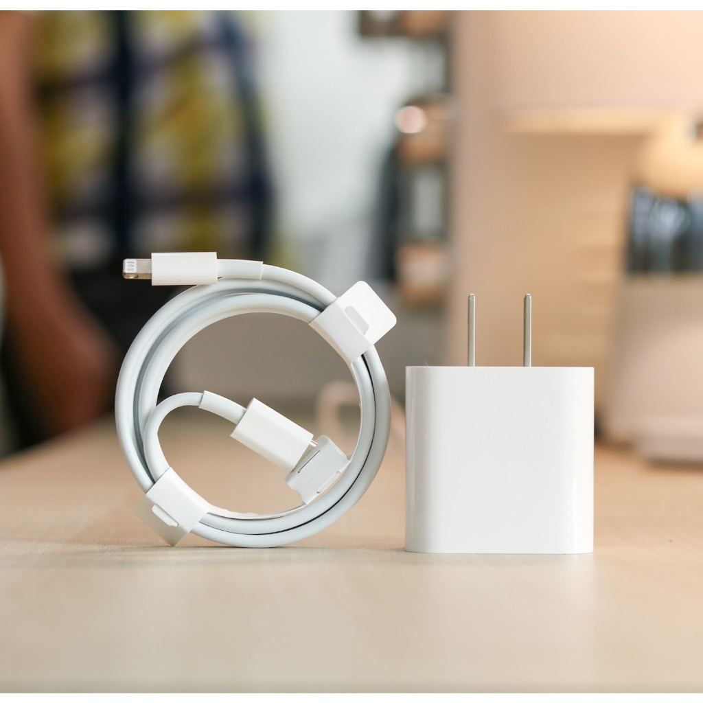 Phụ kiện điện thoại bộ sạc nhanh ,  pro Max 13 - 20 W USB cao cấp ,  nhanh gấp 3 lần , nhỏ gọn và tiện lợi -hàng nhập khẩu