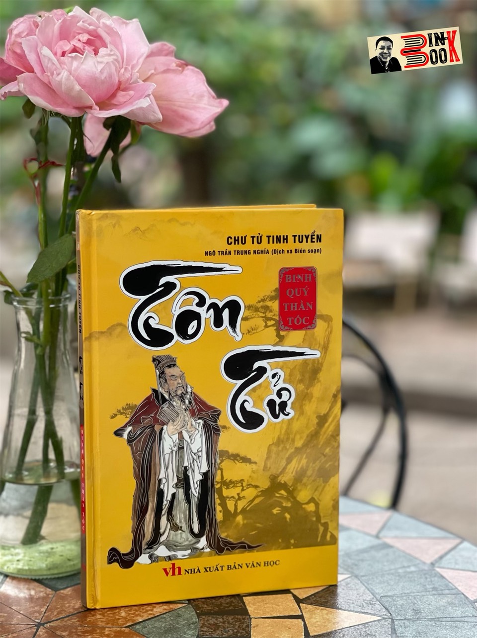 (Bộ sách CHƯ TỬ TINH TUYỂN do Ngô Trần Trung Nghĩa dịch và biên soạn - Bìa cứng) TÔN TỬ - BINH QUÝ THẦN TỐC - Khang Việt Book - NXB Văn Học