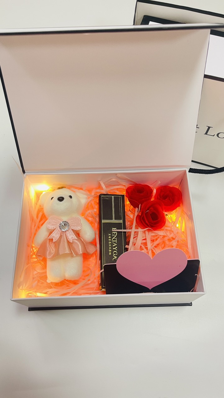 Combo hộp quà tặng người yêu, tặng bạn thân, valentine, quà tặng bạn gái lãng mạn kèm son và phụ kiện
