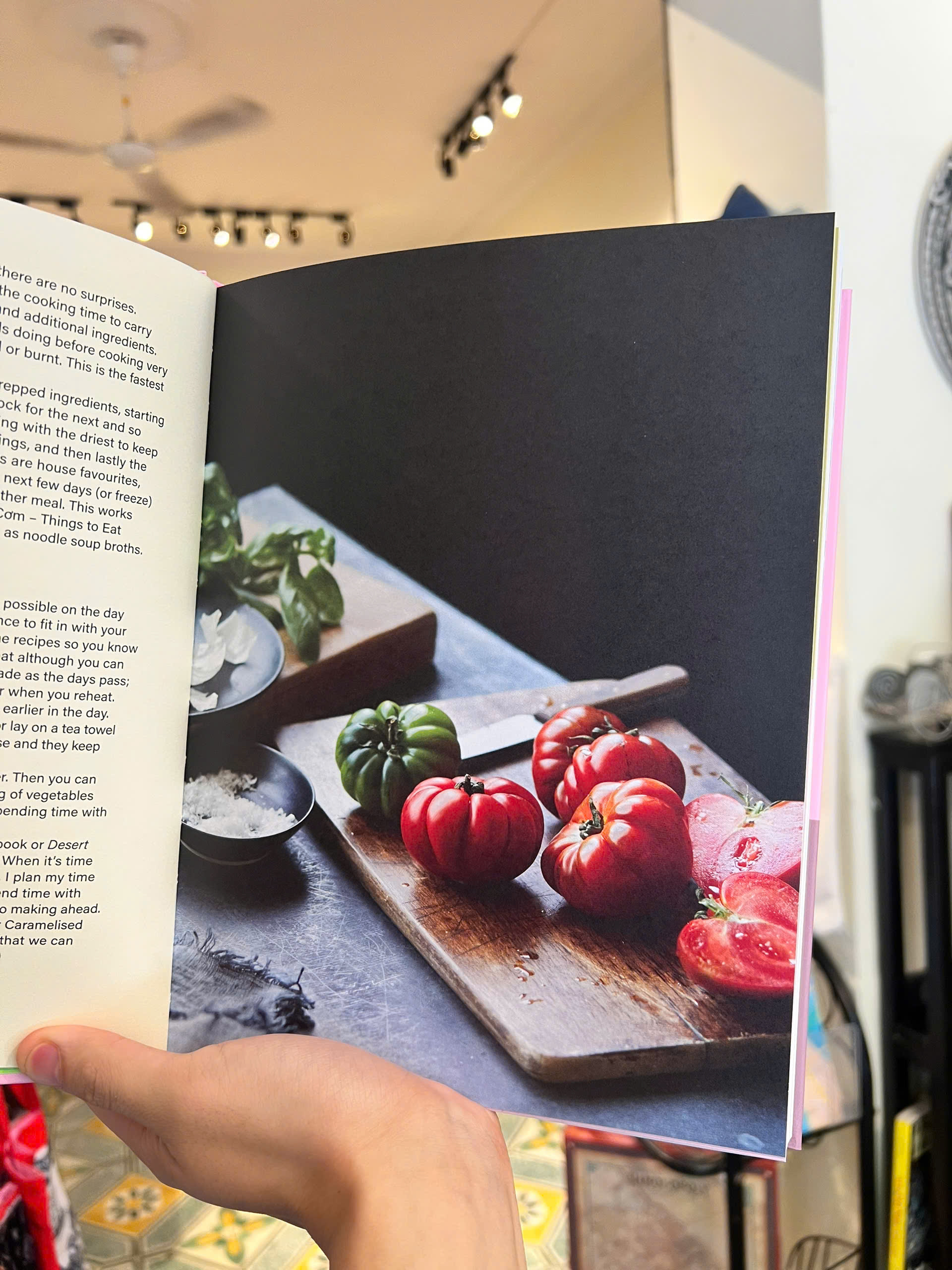 Sách - Vietnamese: Simple Vietnamese Food To Cook At Home by Uyen Luu / Non Fiction / Nấu ăn