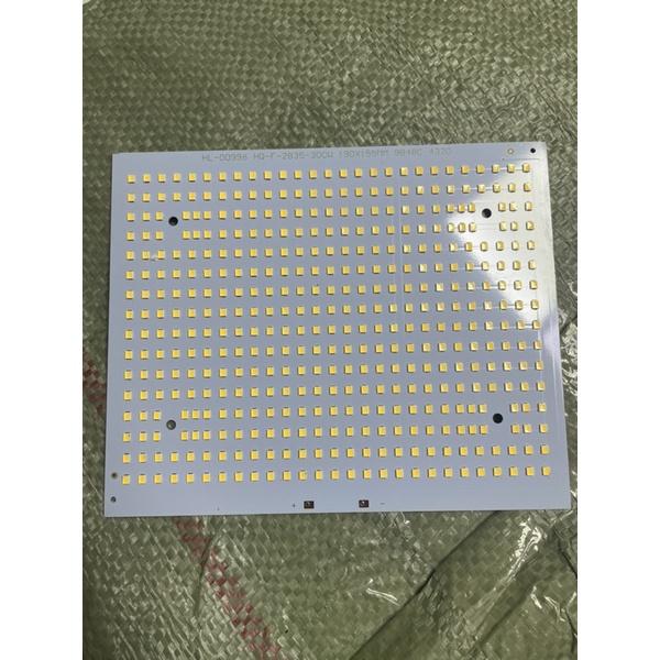 Chip led 2835 dùng cho pha led 50% công suất