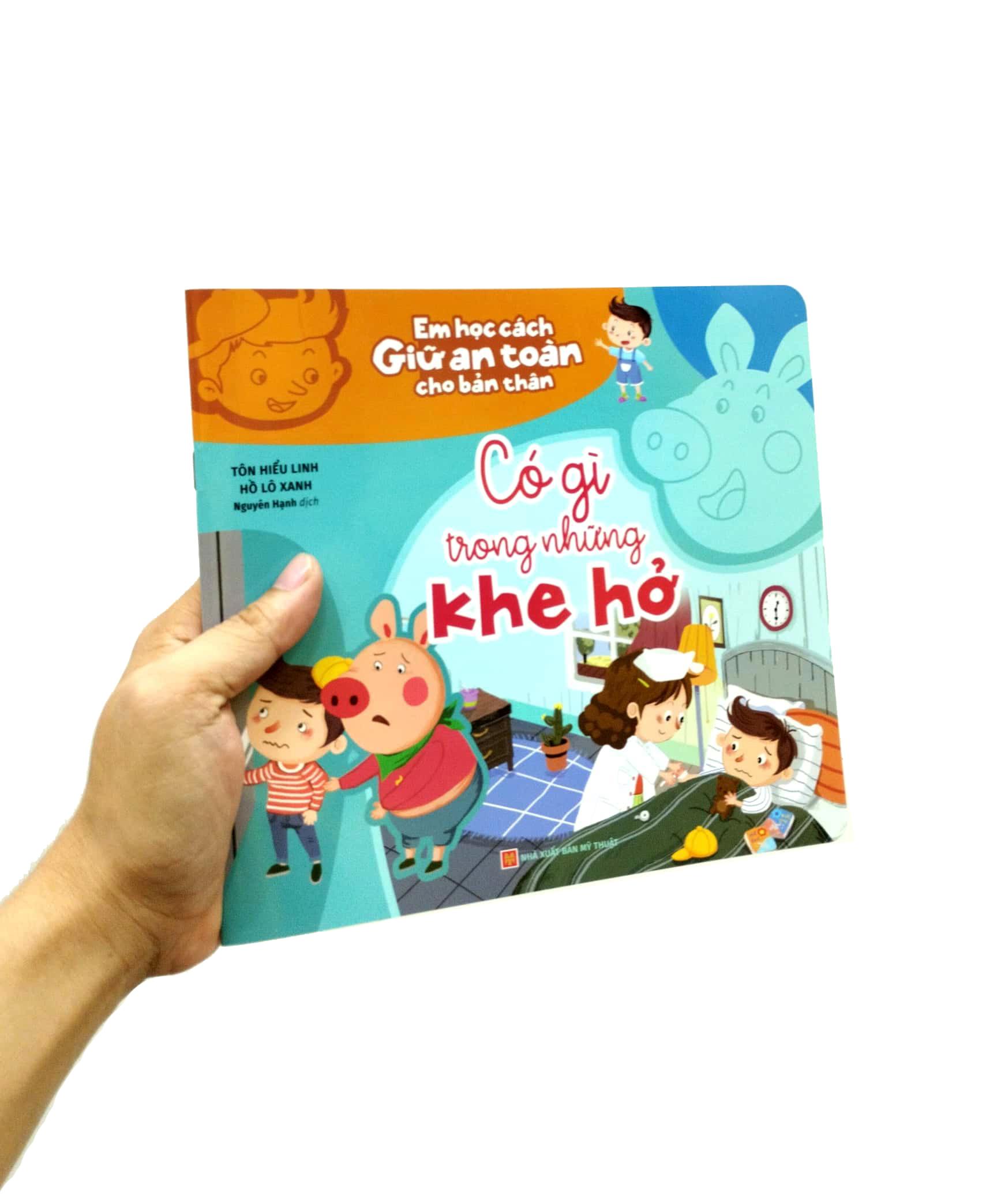Em Học Cách Giữ An Toàn Cho Bản Thân - Có Gì Trong Khe Hở