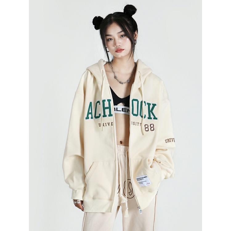 Áo khoác Zip dây kéo thêu chữ ACHOCK màu be