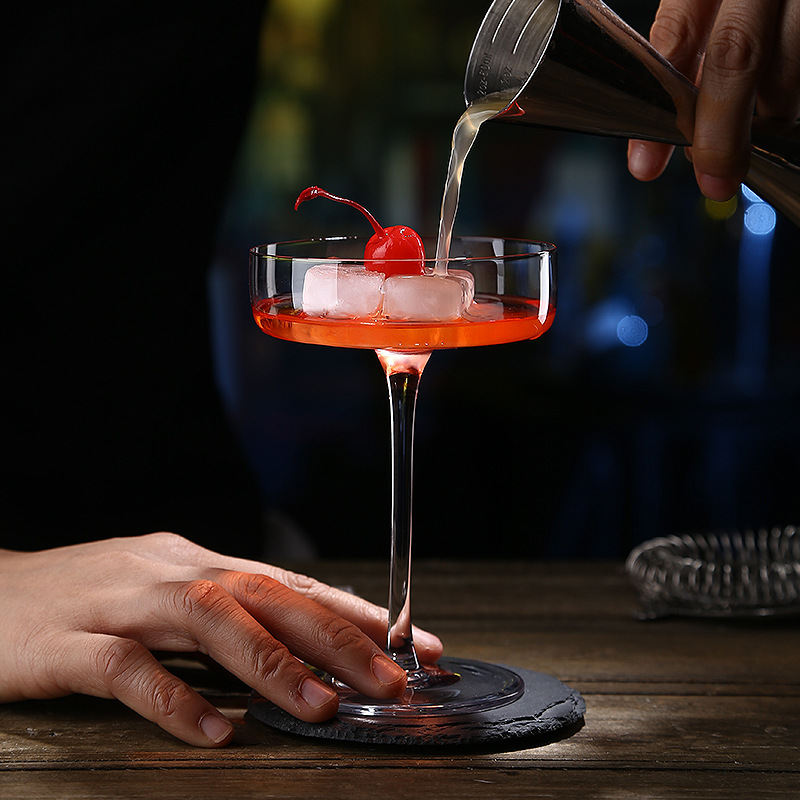 Martini cocktail glass - Ly cocktail thủy tinh xòe đứng