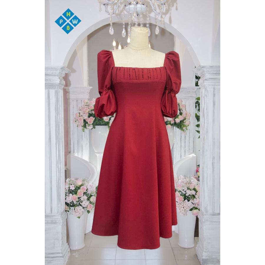 Đầm Đỏ Dài Cổ Vuông