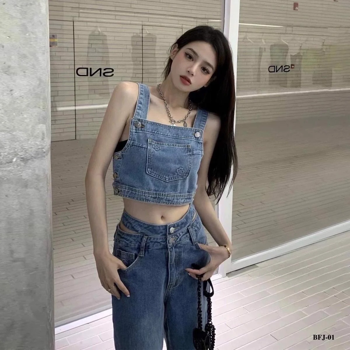 Quần Jeans nữ ống rộng Khoét Eo