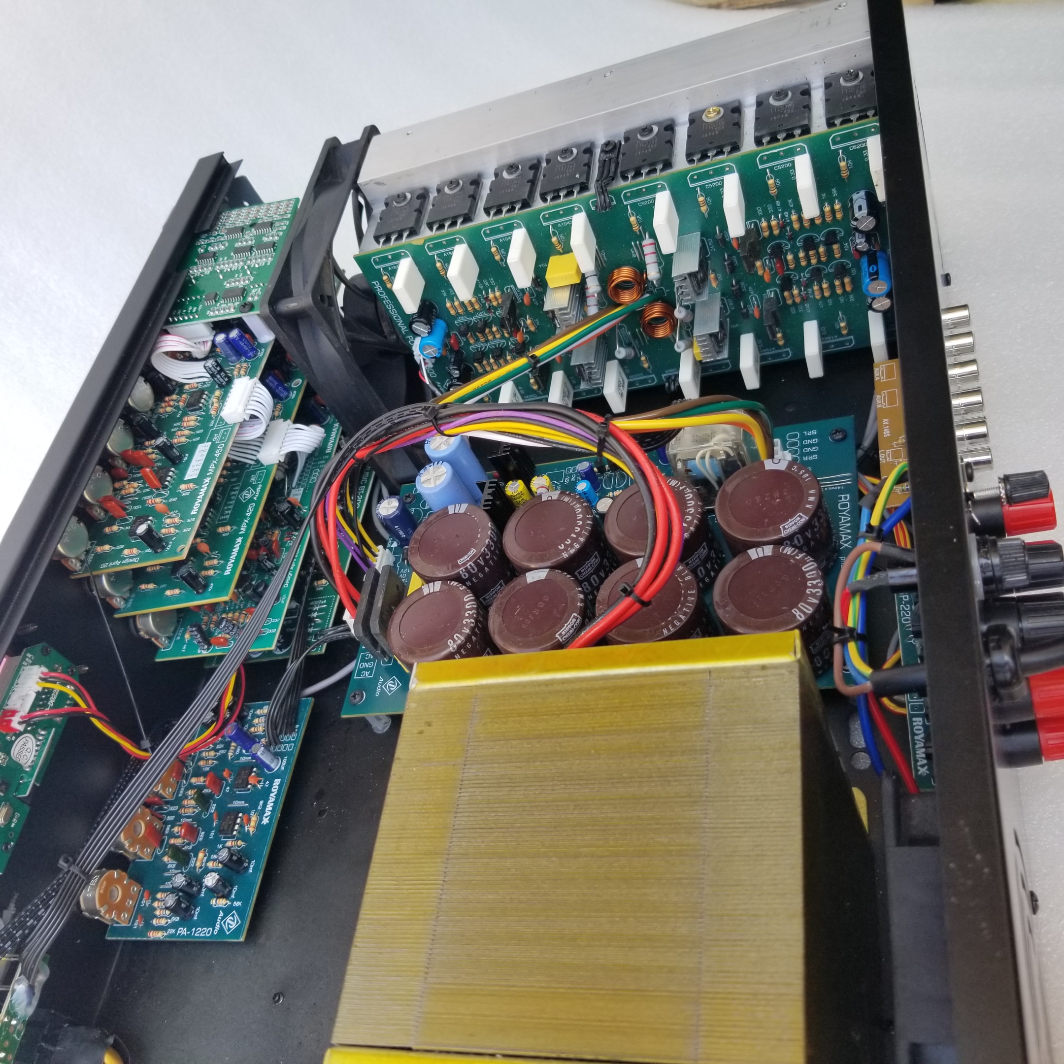 Amplifier Karaoke MP-1200FB