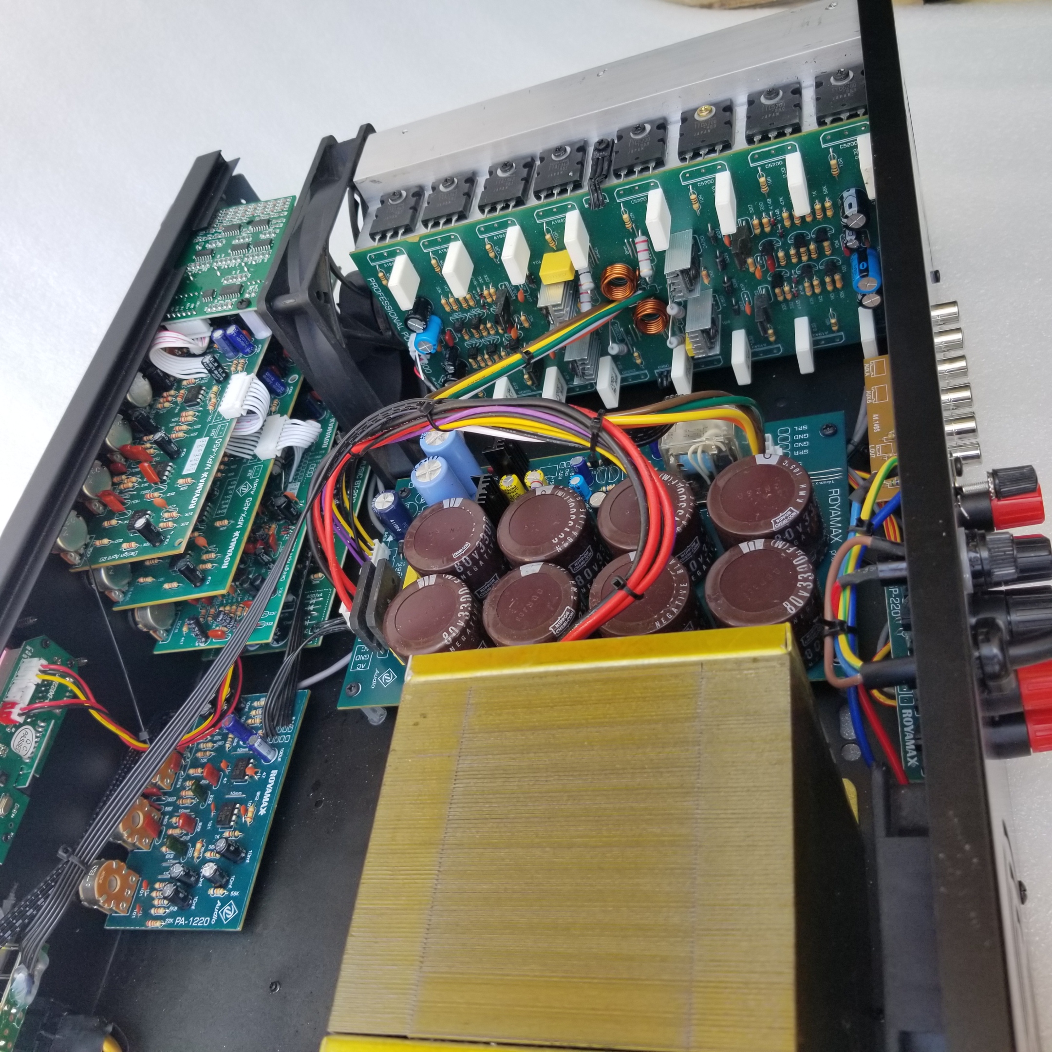 Amplifier Karaoke MP-1200FB Hàng Chính Hãng ROYAMAX