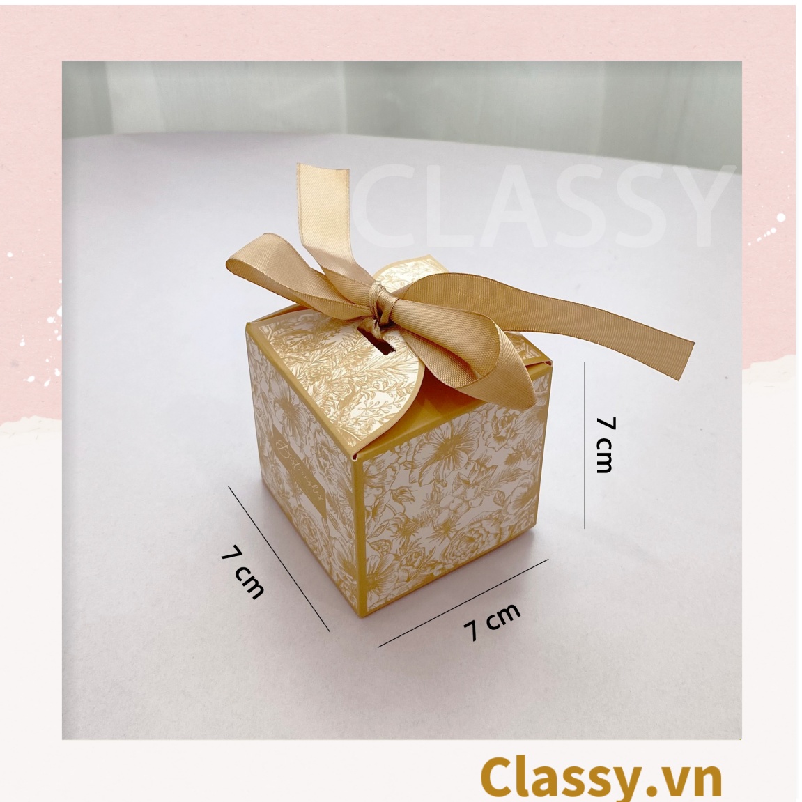 Q794 Hộp giấy tự gấp đựng quà tặng hình hộp vuông kèm ruy băng và quai xách nhựa cứng hoặc dù