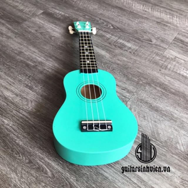 Đàn ukulele soprano tặng phụ kiện, màu xanh ngọc